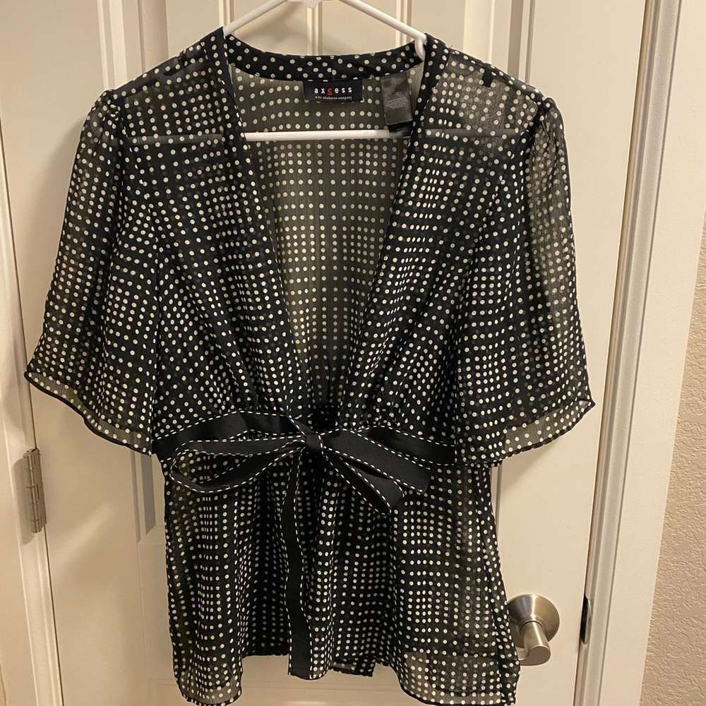 Liz Claiborne AXCESS 12 Cardigan Blouse Tie Front Sheer Top Black White Polka Dt